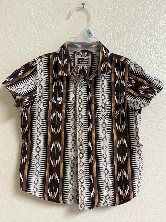 Wrangler Other - Wrangler Black White & Brown Aztec Short Sleeve Button-Up Shirt
